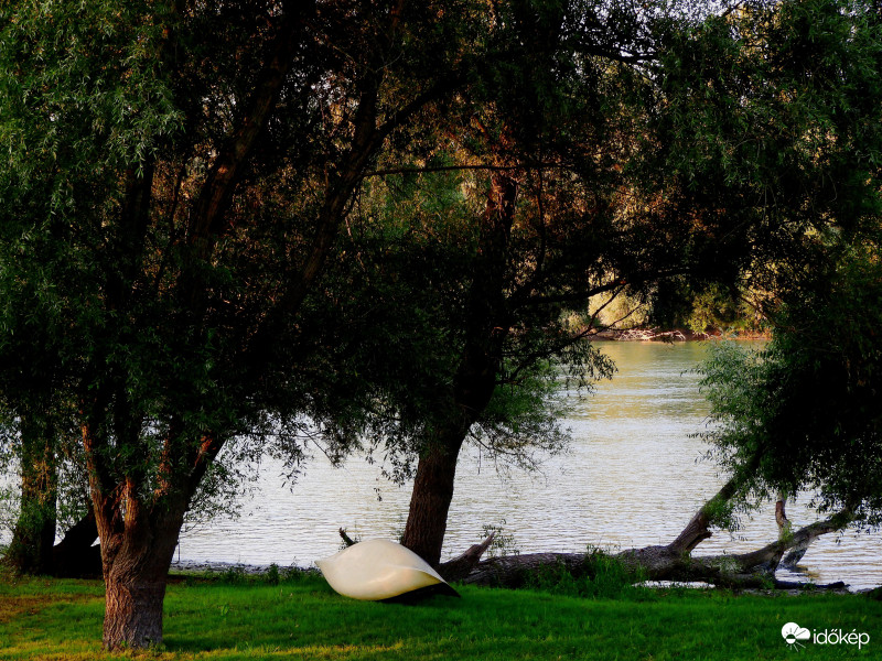 Kis Duna-ág a Dunakanyarban 