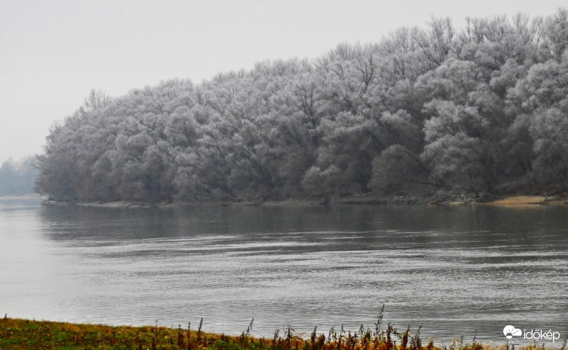 Kis Duna-ág a Dunakanyarban Szentendrei-sziget