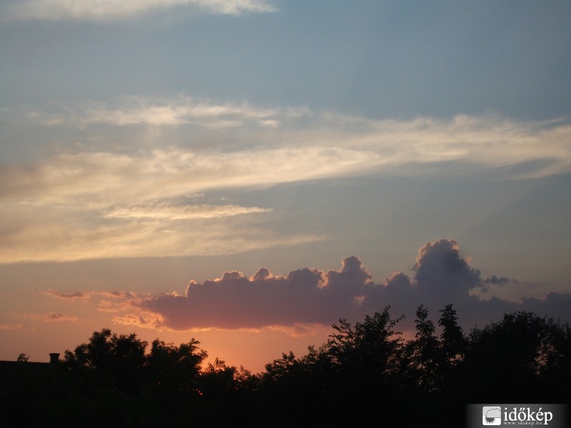 Vörös felhők. 