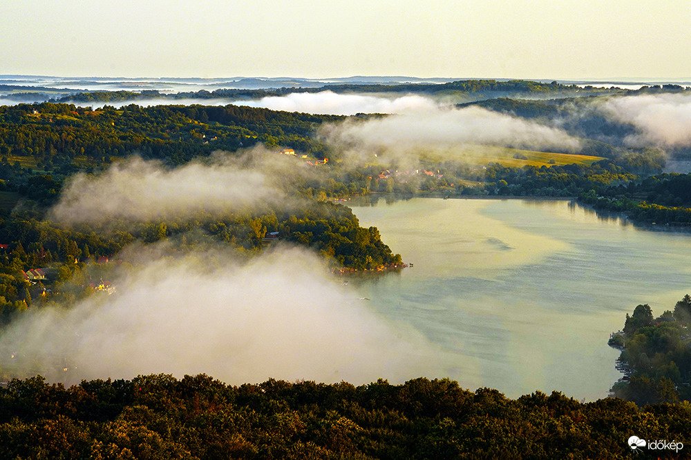 Ma reggel a Pécsitó