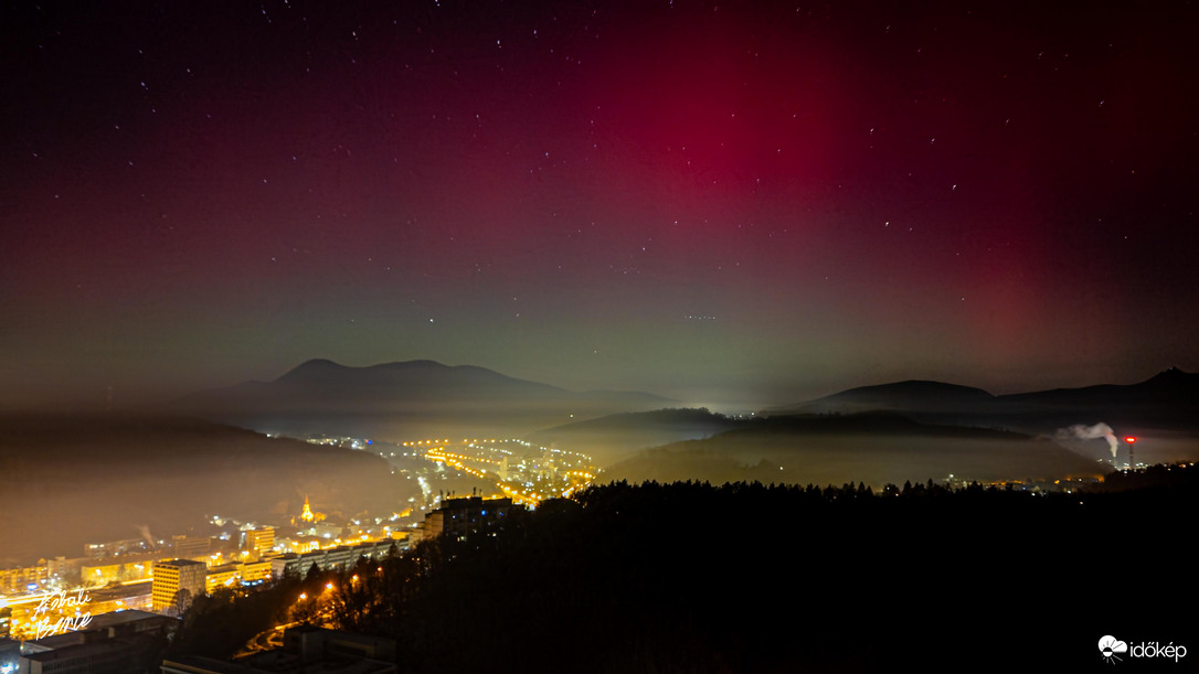 Sarki fény Salgótarján égboltján II.
