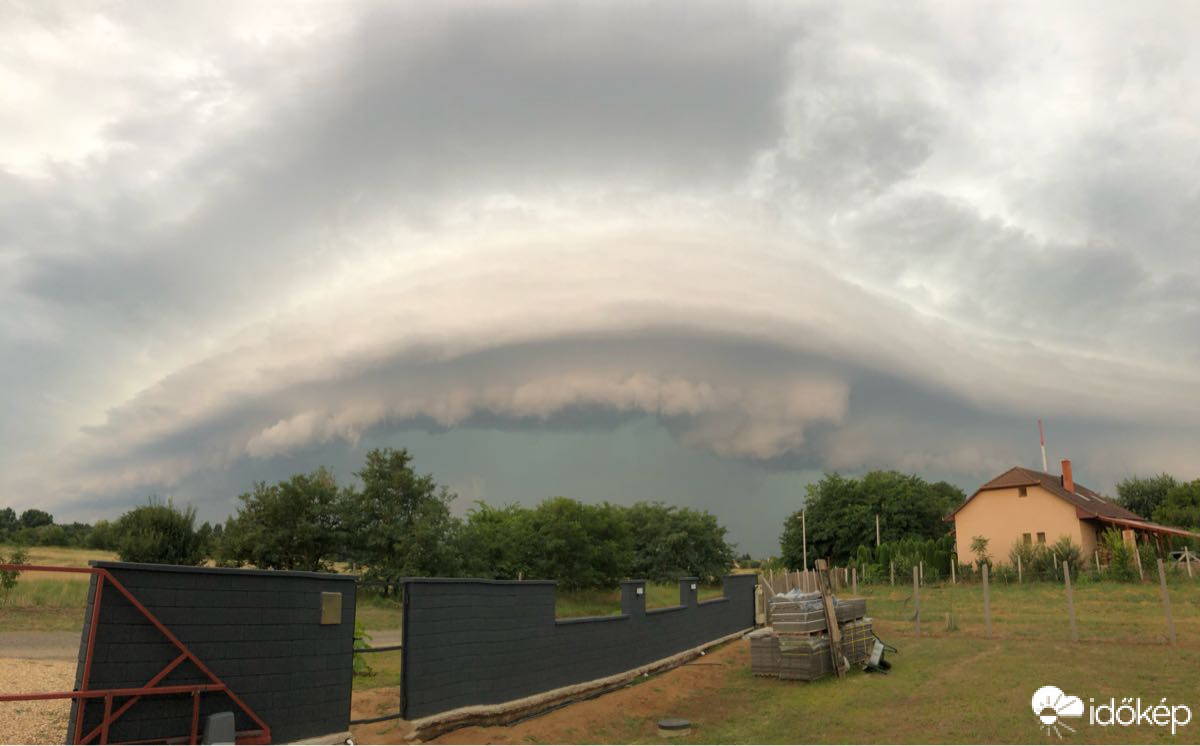 Észlelési fényképek