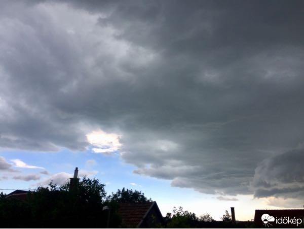 Észlelési fényképek