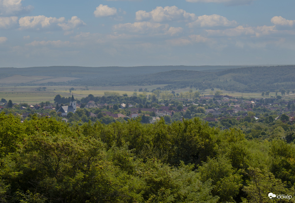 Szent Korona-kilátó panoráma