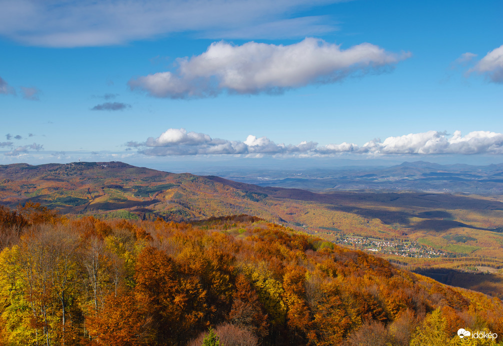 Őszi panoráma a Kékestetőről