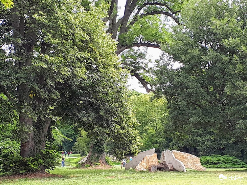 Nádasdladányi kastélypark