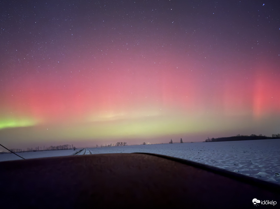 Sarki fény - Magyaratád