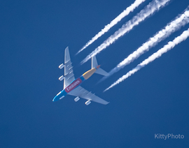 Airbus A380 'Perkáta felett'