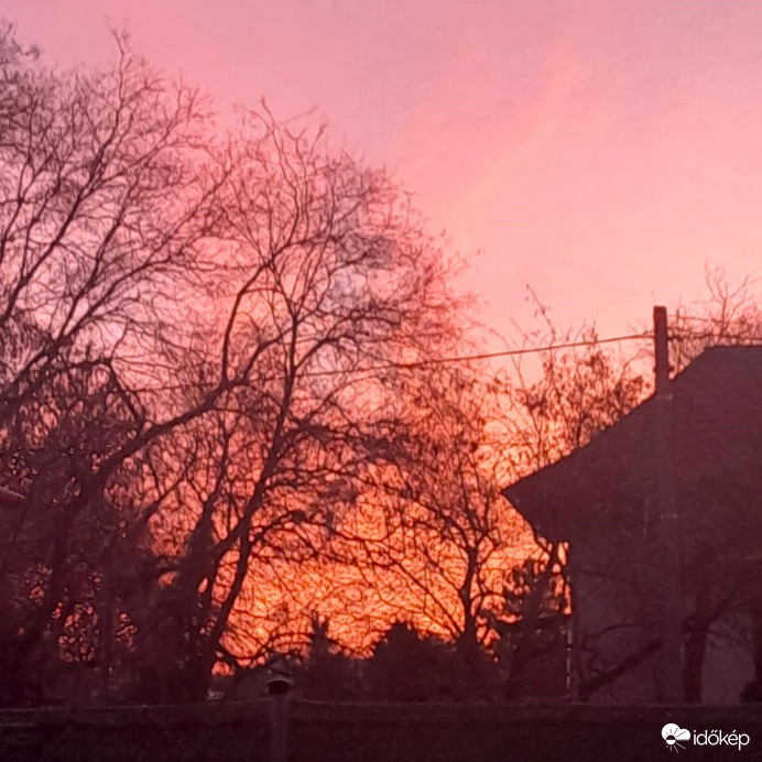 Ma az égi lámpásé a főszerep 