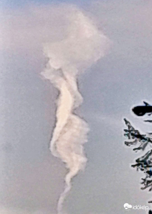 Az angyal lassan felfedi kilétét