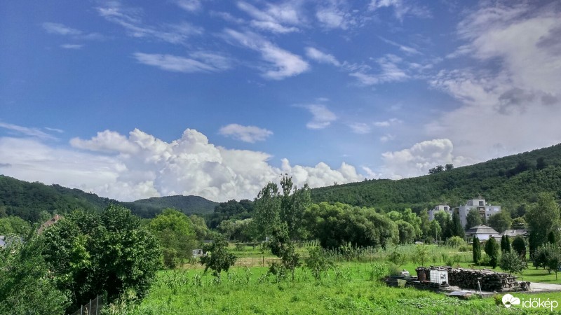 Észlelési fényképek