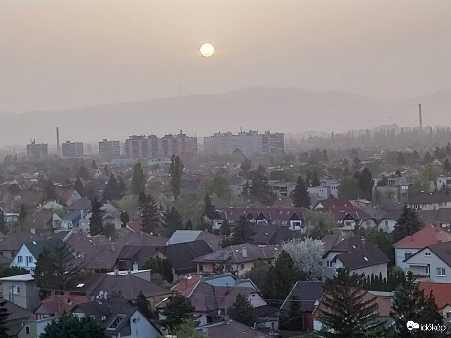 Észlelési fényképek