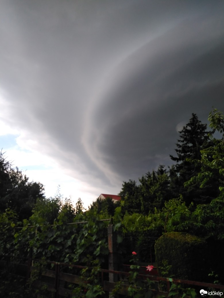 Észlelési fényképek