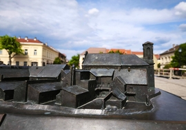 Vác