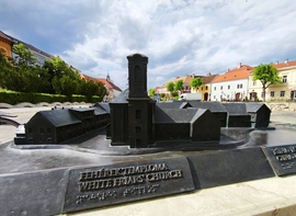 Vác