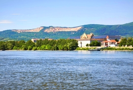 Vác