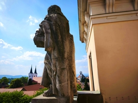 Vác