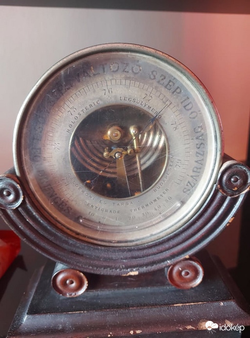 szép időt mutat napok óta ,itt az ideje csak az eső hianyzik már