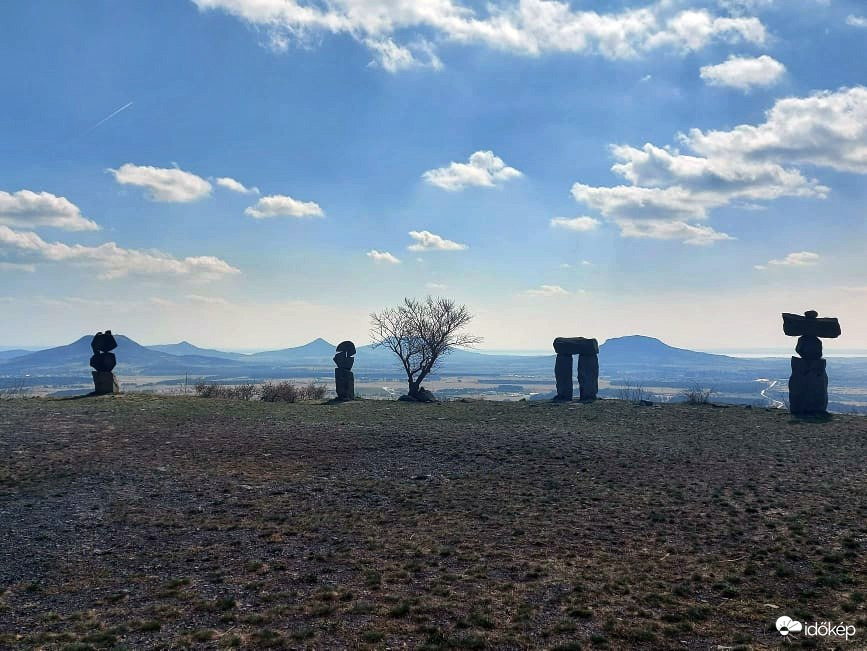 Zalahalápról a kilátás.03.27