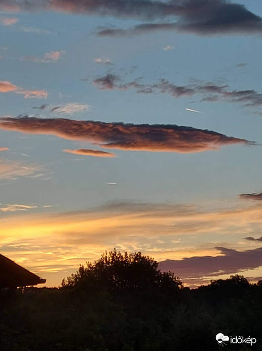 napkelte csatár szőlőhegyen vasárnap reggel 5 felé harangszóra:)