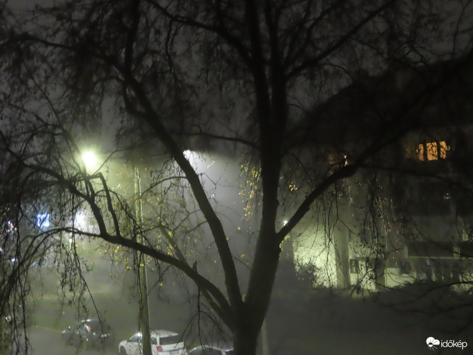 Ködös vasárnap este Szombathelyen