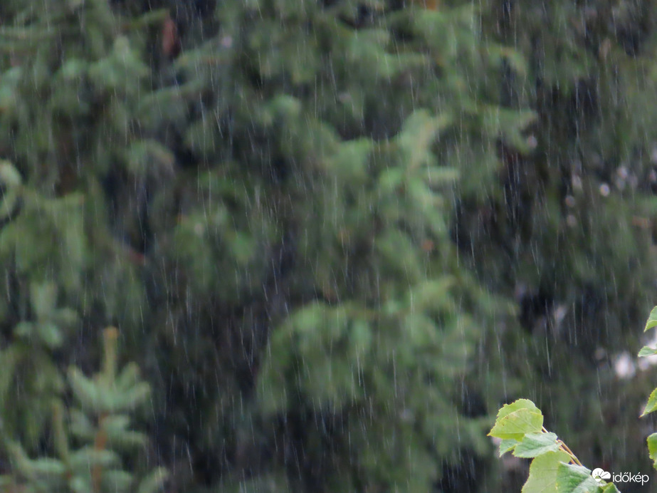 Szombathelyen esik!!!