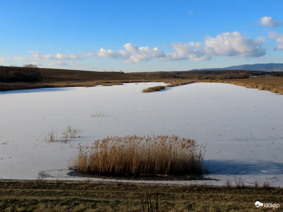 Befagyott a Dozmati víztározó