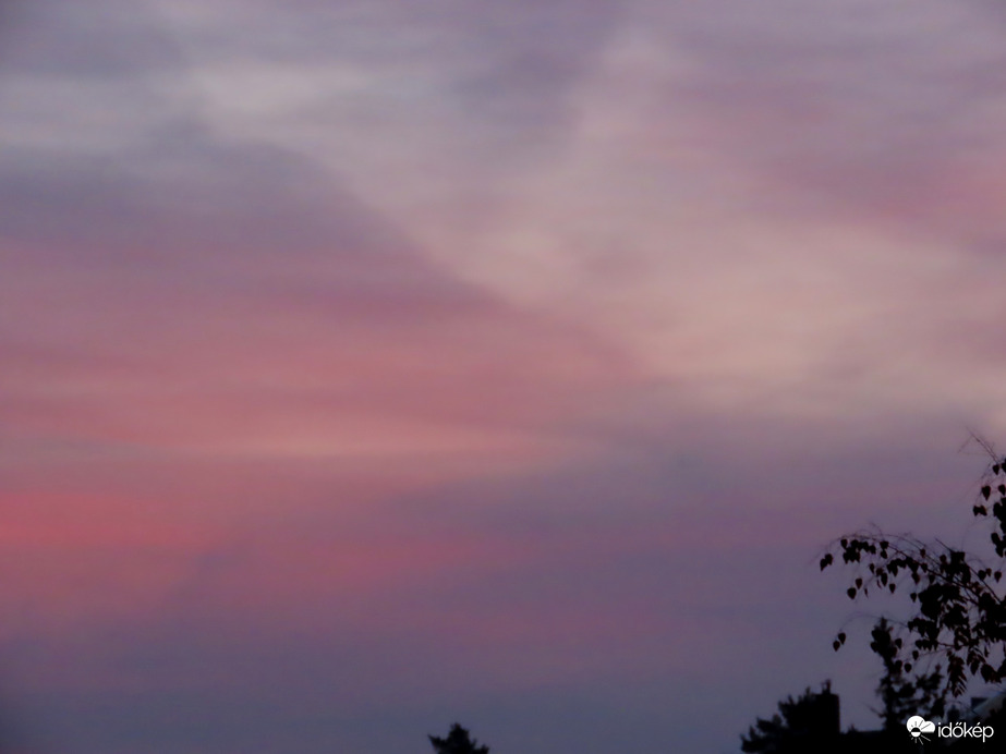 Rózsaszín pirkadat