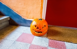 Rettegés a lépcsőházban 