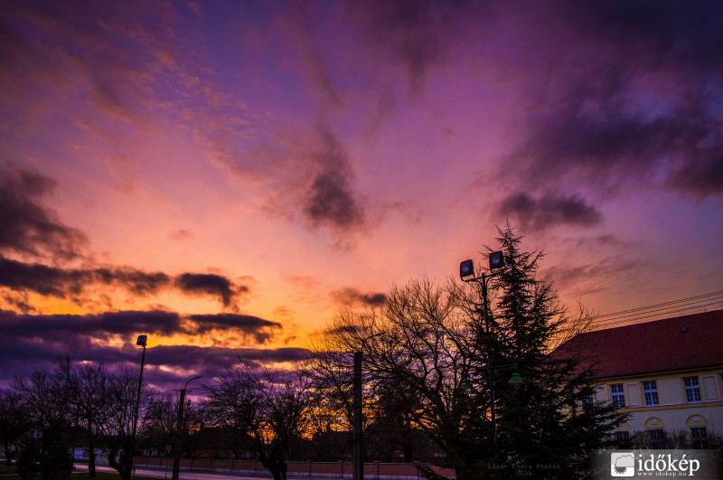 Káprázatos napnyugta