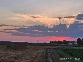 Messzi viharfelhő sarka