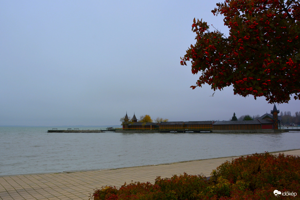 Szürke, ködös időjárás Keszthelyen 12.02.