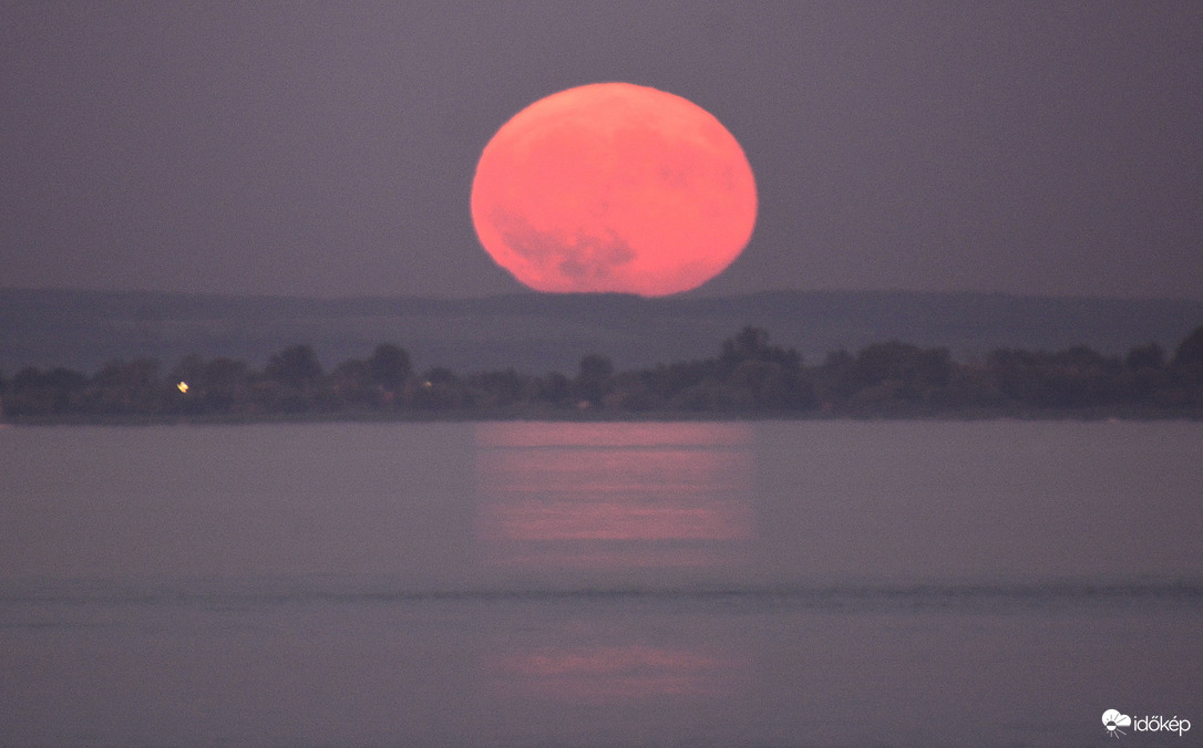 Telihold kelte Balatongyörökön 08.09.