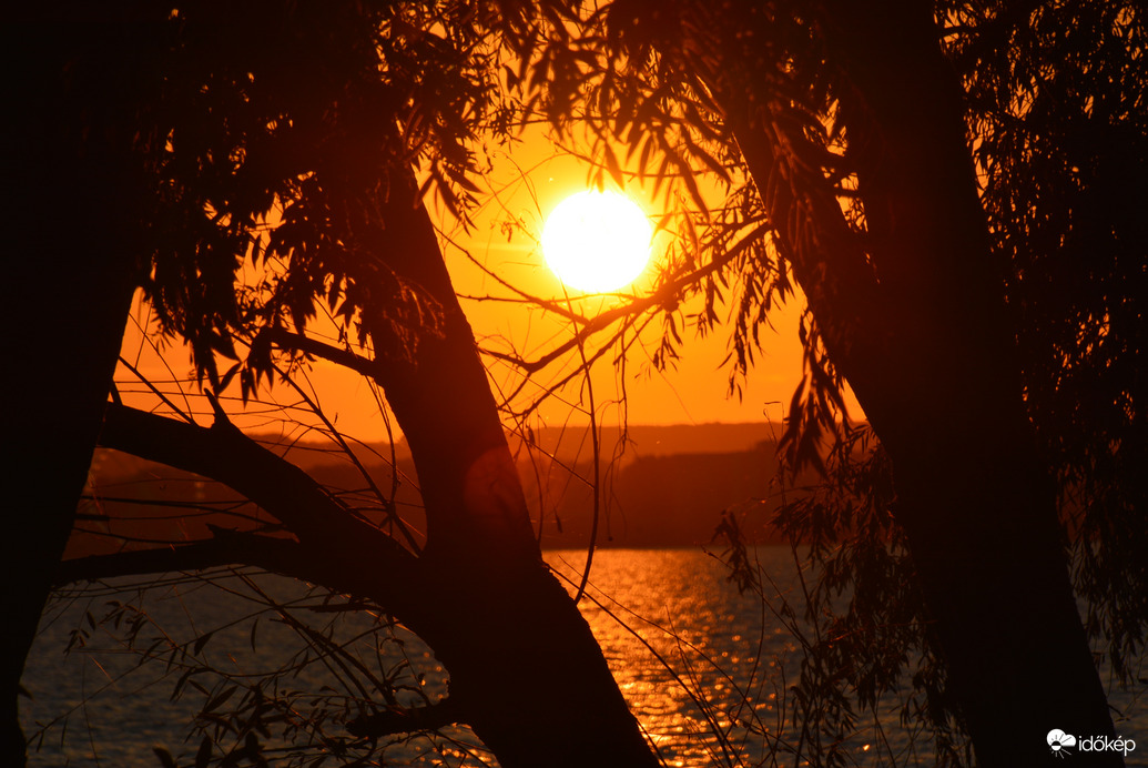 Szeptember első naplementéje