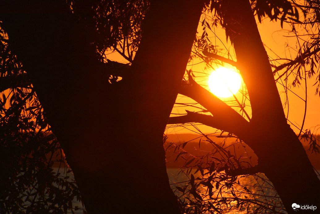Szeptember első naplementéje