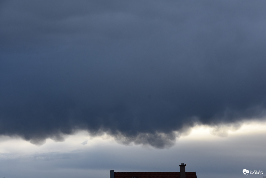 Mammák Szombathely felett 03.25.