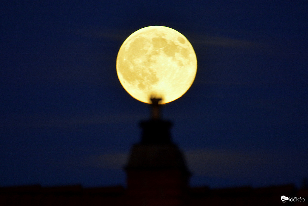 Novemberi Telihold 11.05.