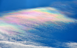 Irizáló felhők madarakkal 02.06.