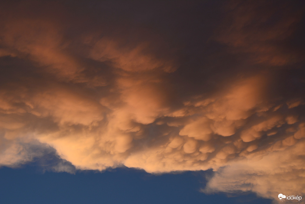 Mammatus felhők alkonyatkor 07.17.