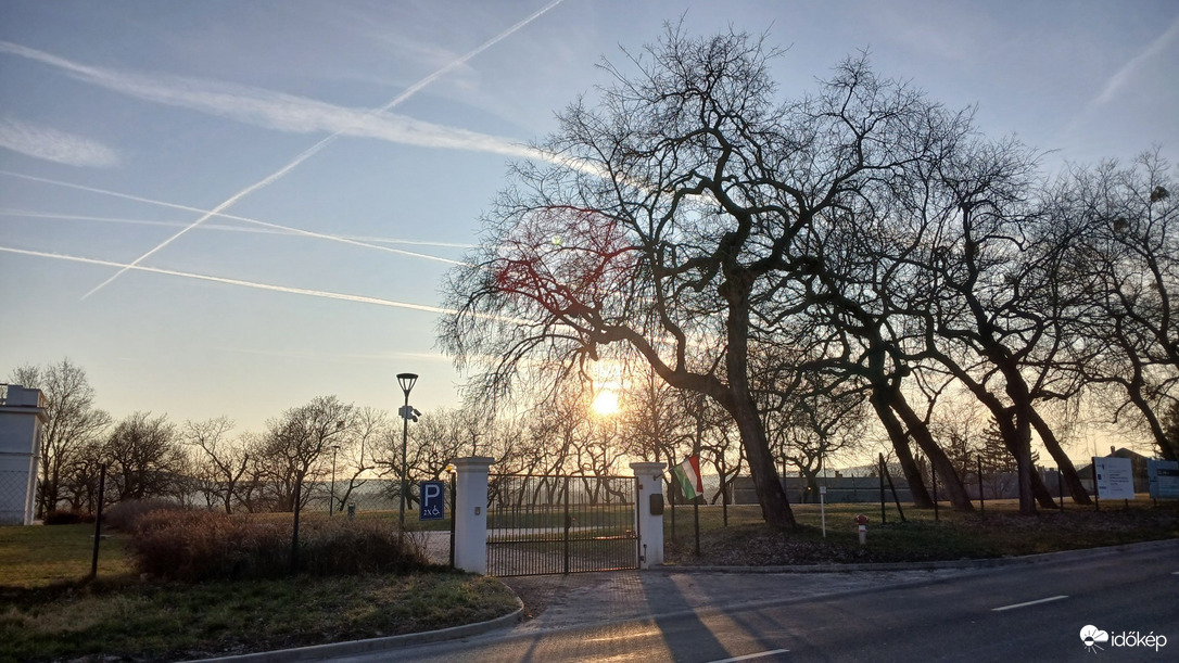 Észlelési fényképek