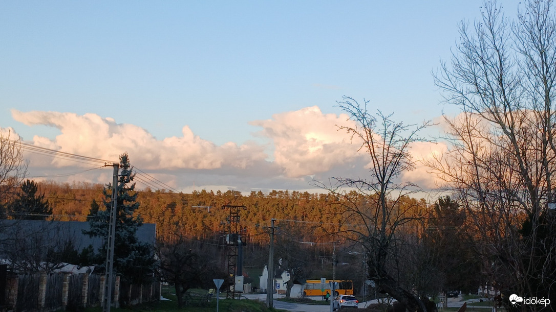 Észlelési fényképek