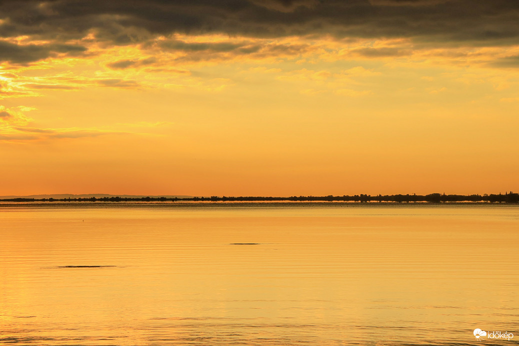 Délibáb kora reggel