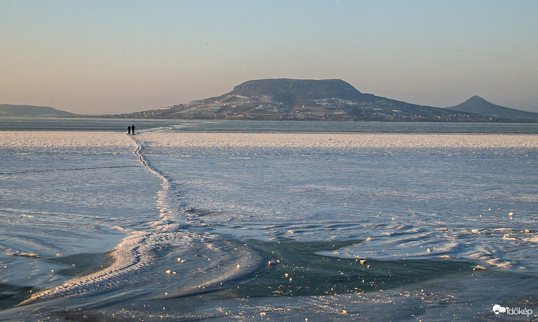 Ketten az úton Badacsony felé