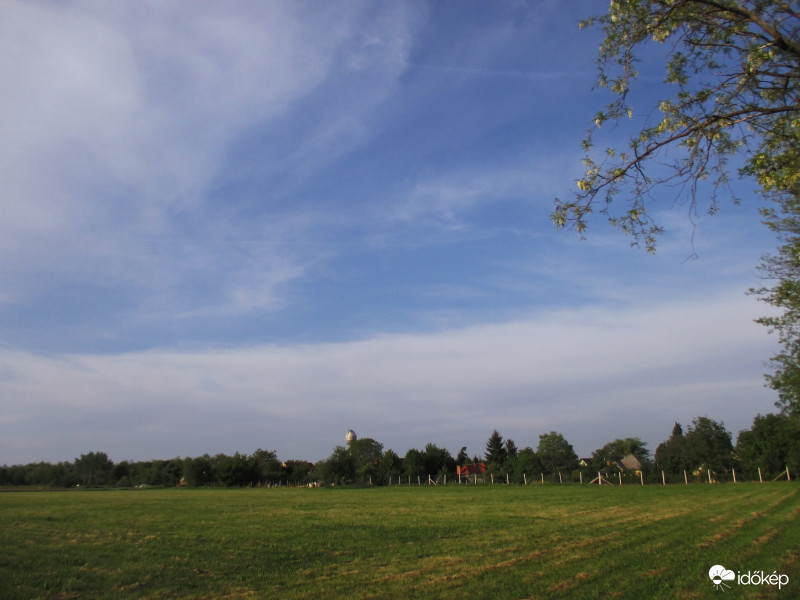 Somogyjád felett közepesen felhős