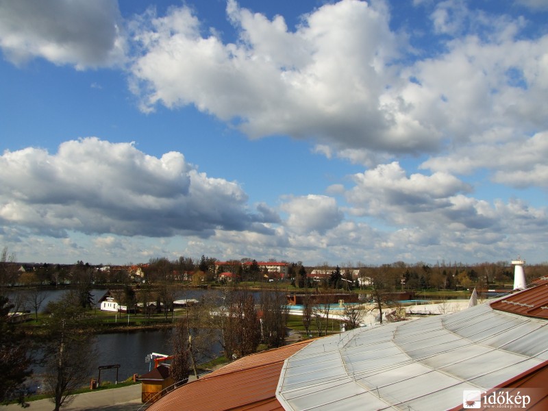 Hungarospa Strand- és Gyógyfürdő Hajdúszoboszló‎