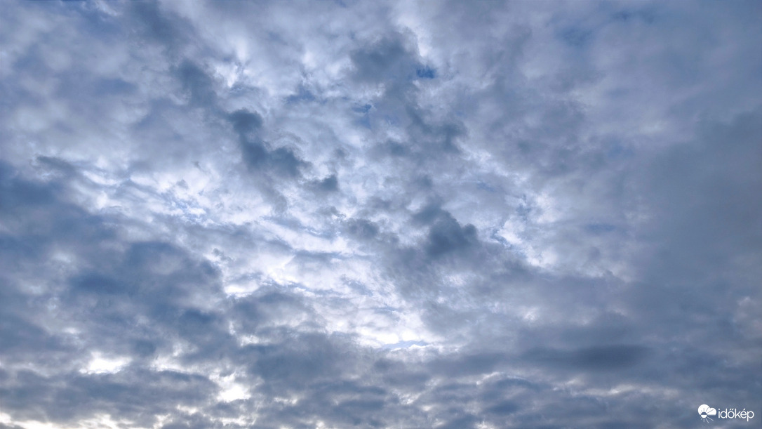 Felhők.