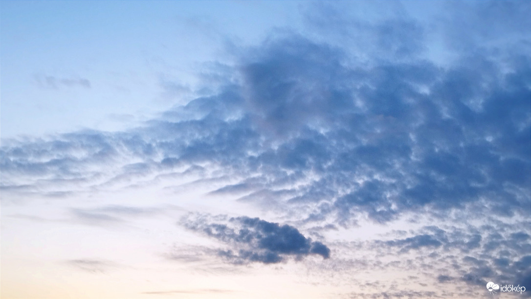 Felhők.