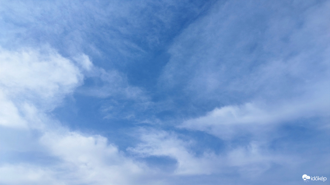 Felhők.