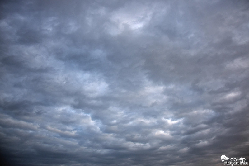 Felhők.