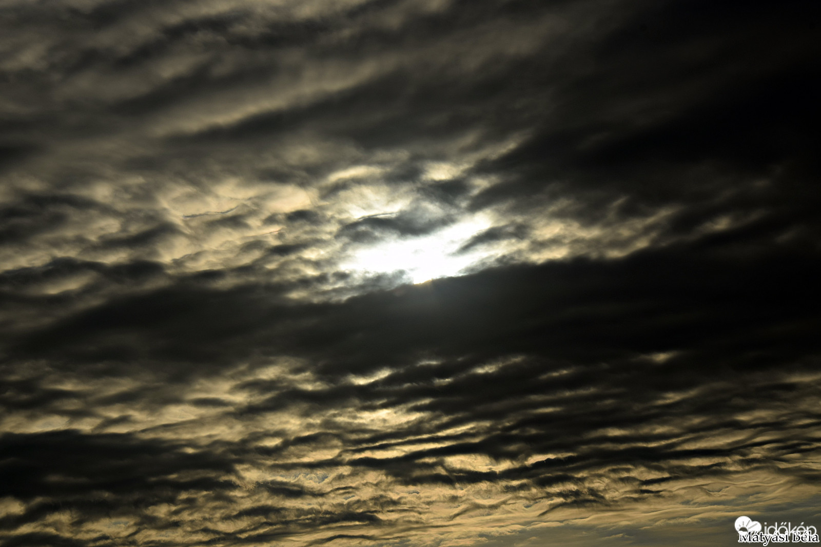 Boldog Karácsonyi Ünnepeket Kívánok Mindenkinek.